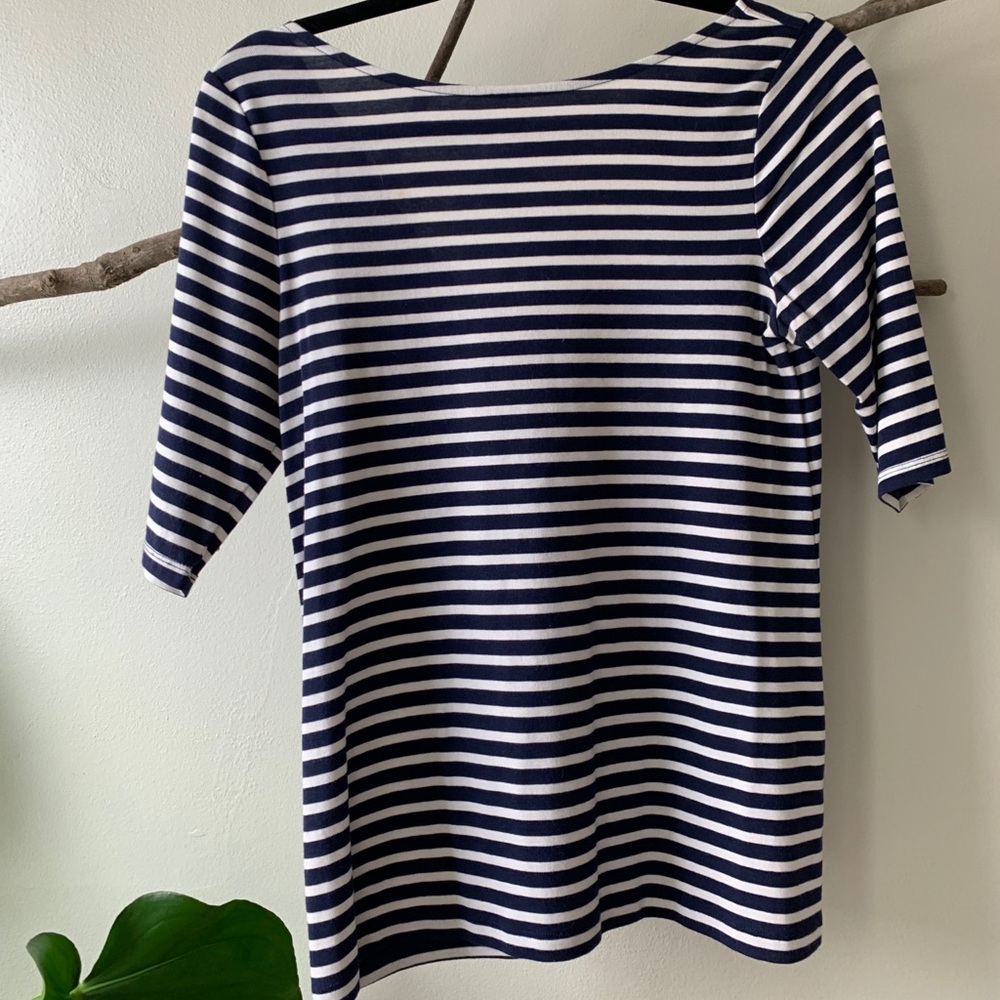 Medium Old Navy scoop back quarter sleeve top